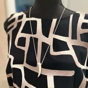 N172 Stella & Dot Horn Pendant on long chain